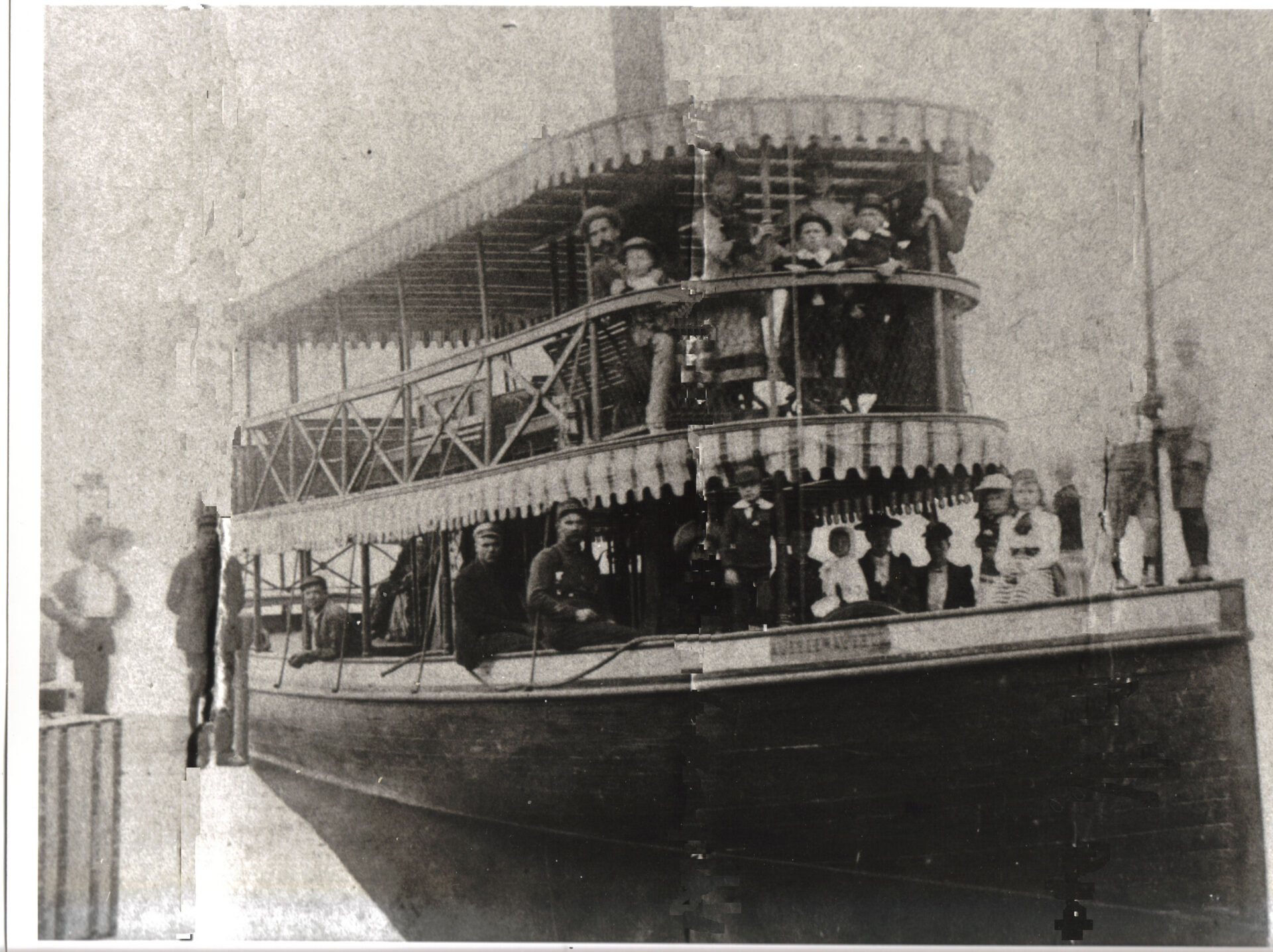 Lake Maxinkuckee's Aubenaubee Ferry circa 1895